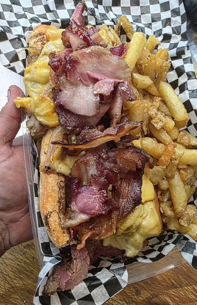 Brisket de novillo ahumado al estilo Texas en Ramos Mejía