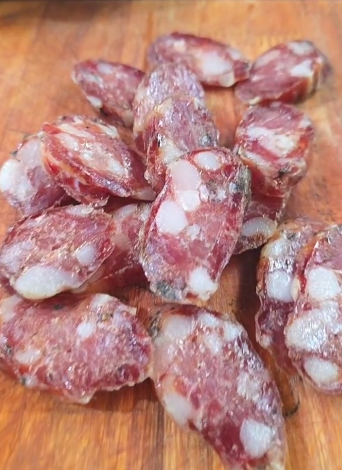 Salamines y Longanizas ahumadas artesanalmente